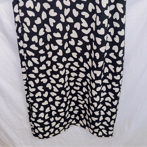 Ann Taylor Black Heart Pattern Short Sleeve Mock Neck Shift Dress size XXS - Picture 5 of 7
